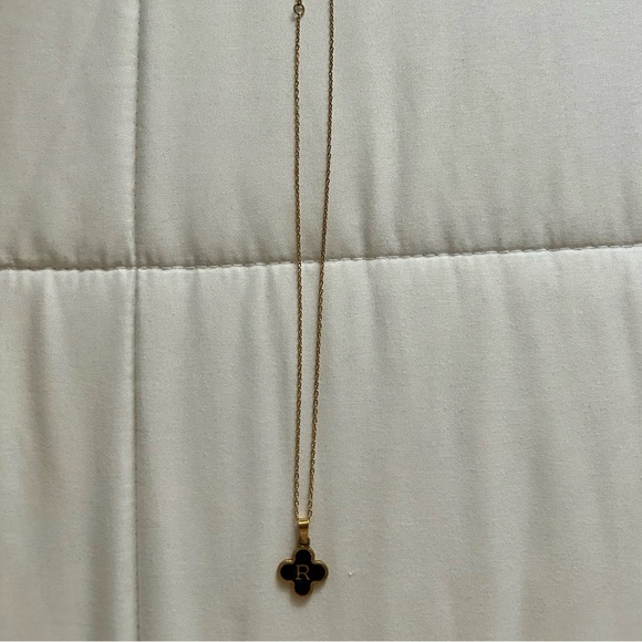 Gold Initial R Necklace - Picture 4 of 5